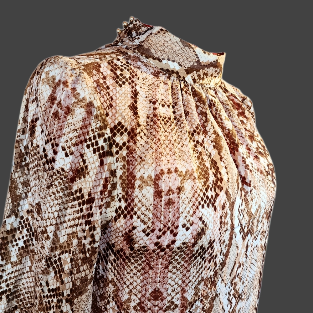 H&M Vintage Brown Animal Print Long Sleeve Blouse Gold Buttons Size 12